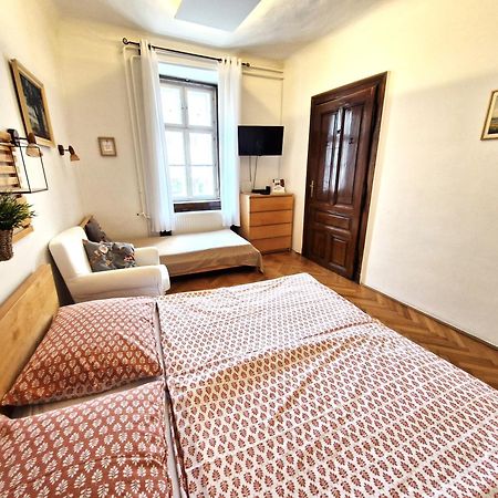Varkeruelet Apartman Sopron Zewnętrze zdjęcie