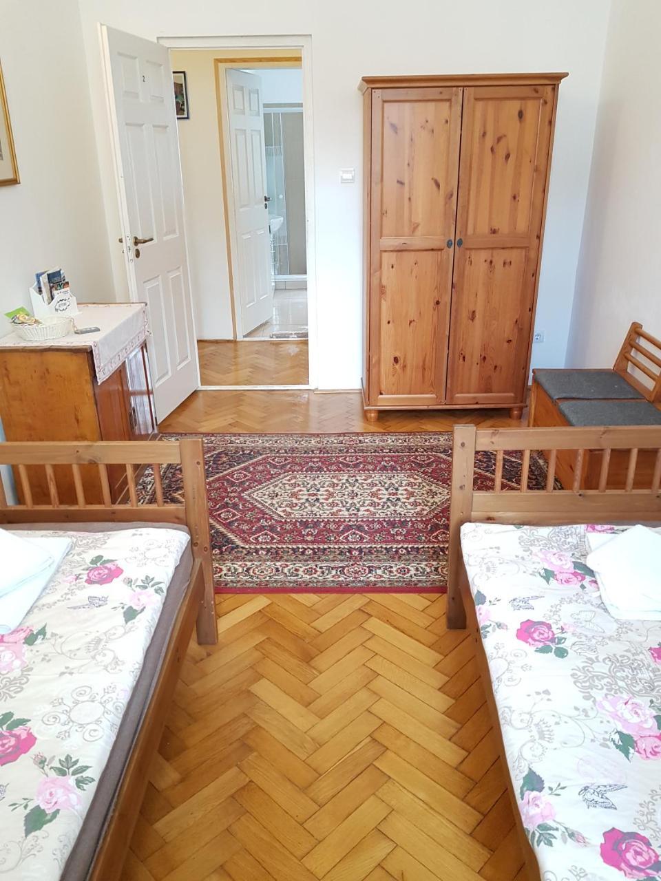 Varkeruelet Apartman Sopron Zewnętrze zdjęcie